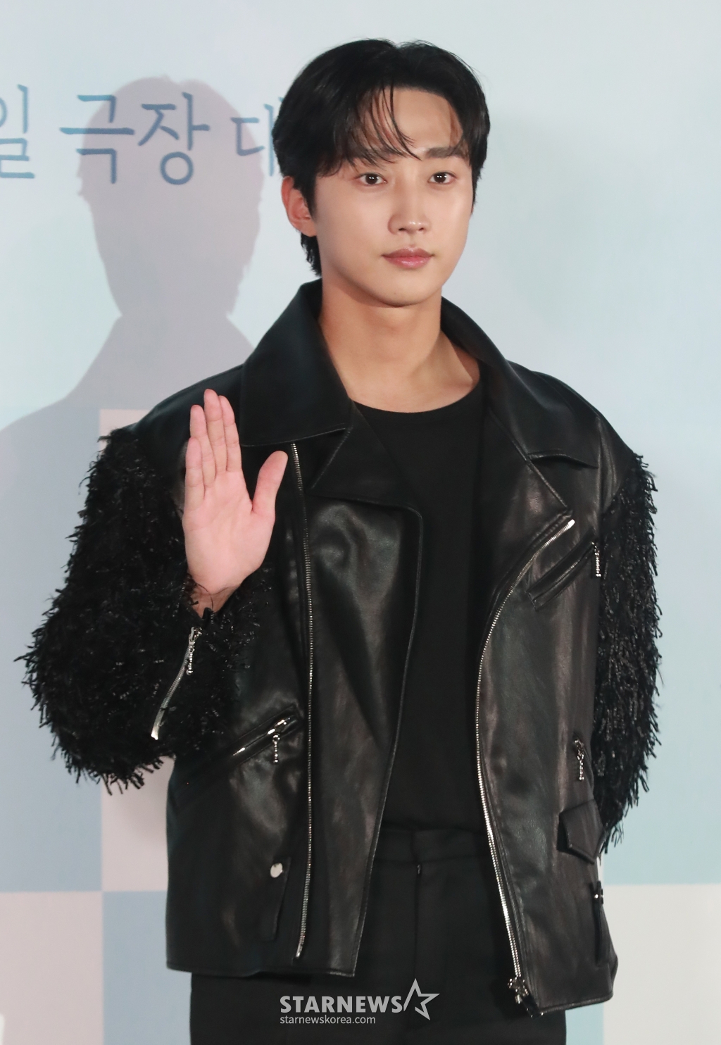 배우 진영이 19일 오후 서울 CGV용산아이파크몰에서 진행된 영화 '그 시절, 우리가 좋아했던 소녀'(감독 조영명) 언론배급시사회 및 기자간담회에 참석해 포즈를 취하고 있다. 선아(다현)’에게 고백하기까지 수많은 날을 보낸 철없었던 ‘진우(진영)’의 열여덟 첫사랑 스토리 '그 시절, 우리가 좋아했던 소녀'는 오는 21일 개봉한다. /2025.02.19 /사진=이동훈 photoguy@