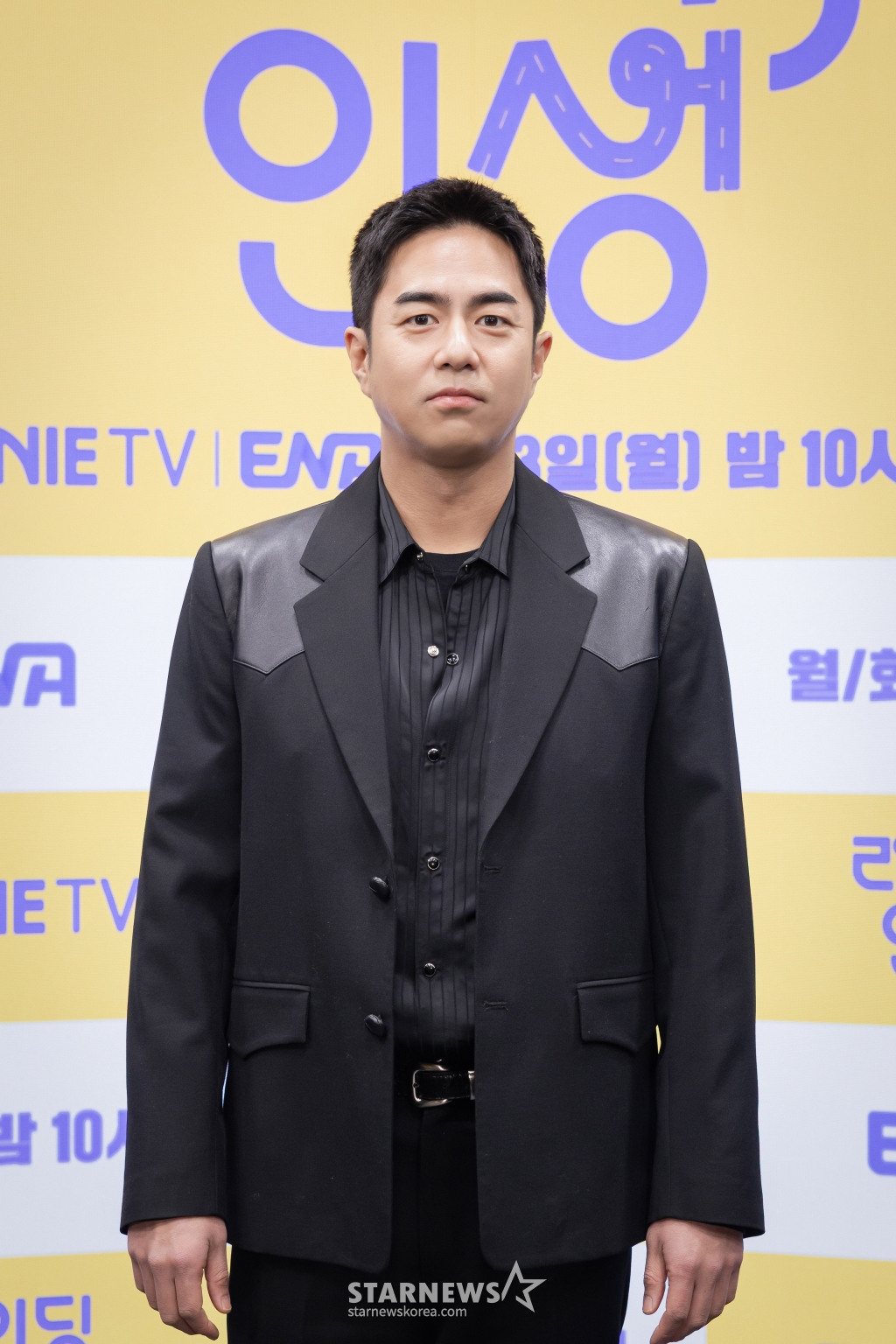 배우 전석호가 25일 오후 온라인으로 진행된 지니 TV 오리지널 드라마 '라이딩 인생' 제작발표회에 참석해 포즈를 취하고 있다. '라이딩 인생'은 딸의 '7세 고시'를 앞둔 열혈 워킹맘 정은이 엄마 지아에게 학원 라이딩을 맡기며 벌어지는 3대 모녀의 '애'태우는 대치동 라이프를 그린 드라마다. 내달 3일 공개. / 사진제공= 지니TV /사진=김창현 chmt@