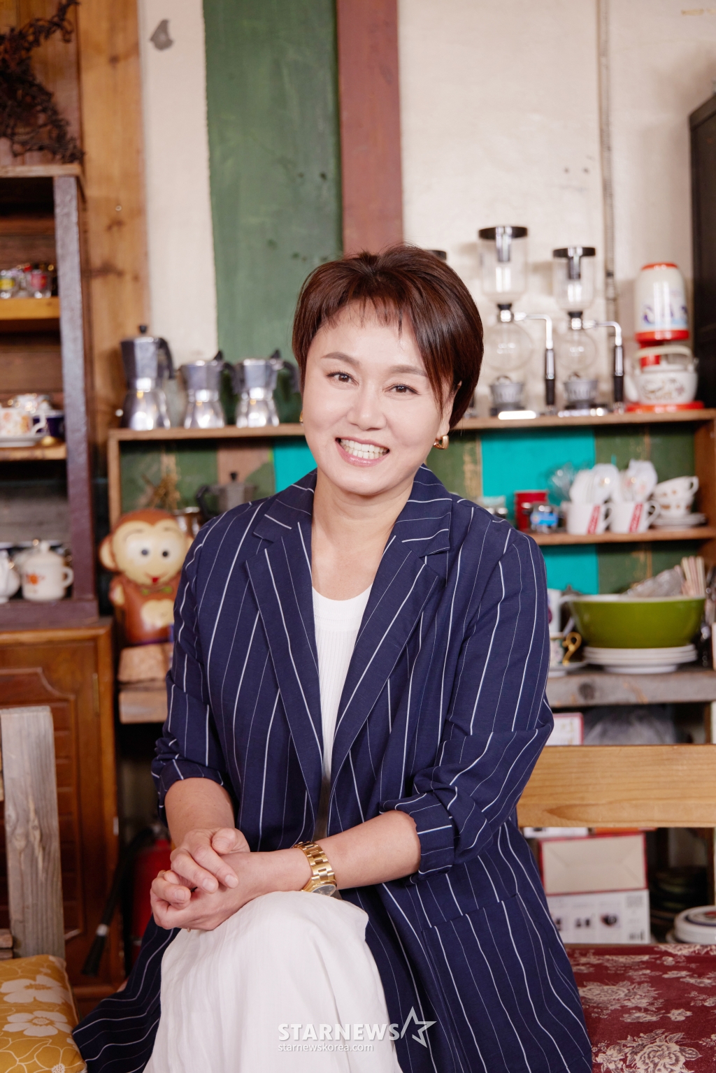 코미디언 이경실이 30일 오전 온라인 생중계로 진행된 TV조선 새 예능 '여행의 맛' 제작발표회에 참석해 포즈를 취하고 있다. 개그계 대표 30년 지기 '조동아리' 3인방과 매콤 입담의 원조 '센 언니' 3인방의 여행 리얼 버라이어티 '여행의 맛'은 오늘(30일) 첫 방송된다. /사진제공=TV조선 2022.09.30