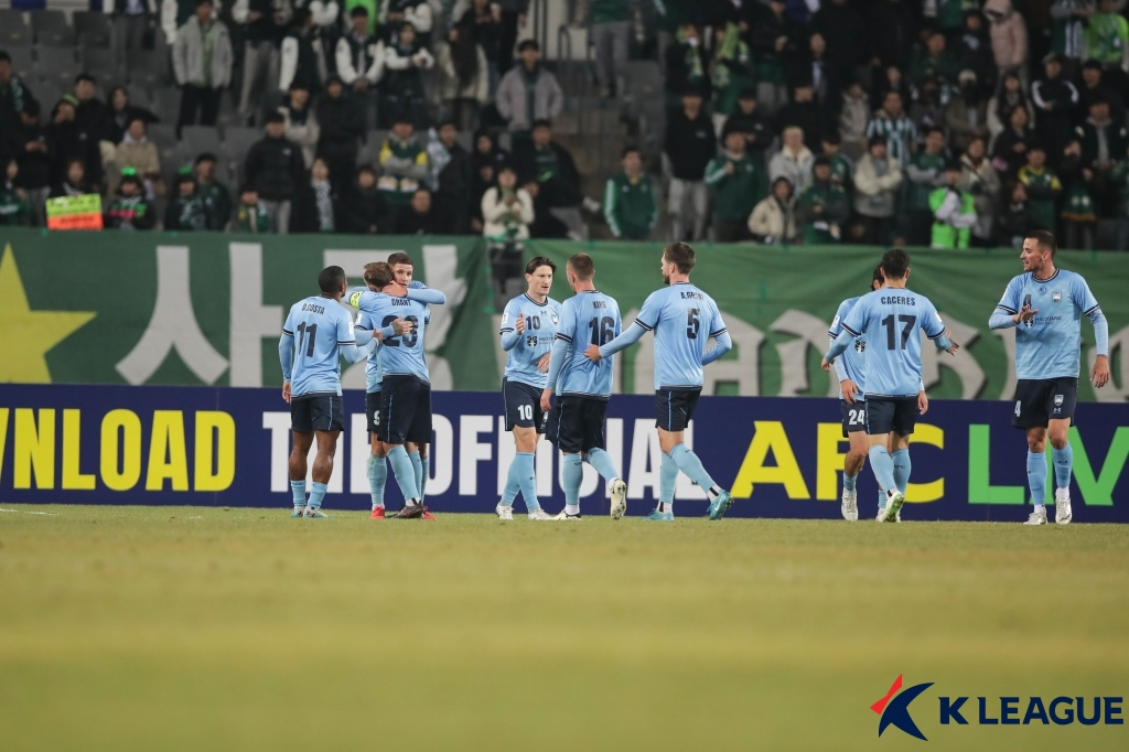 시드니FC 선수들이 득점 후 기뻐하고 있다. /사진=한국프로축구연맹 제공