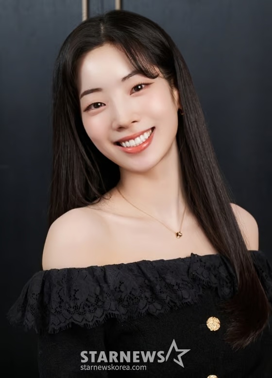 영화 '그 시절, 우리가 좋아했던 소녀'의 주연 다현이 2월 27일 진행된 인터뷰를 위해 포즈를 취하고 있다. /사진제공=(주)영화사테이크