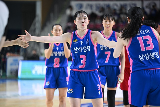 삼성생명 조수아(맨 앞). /사진=WKBL 제공
