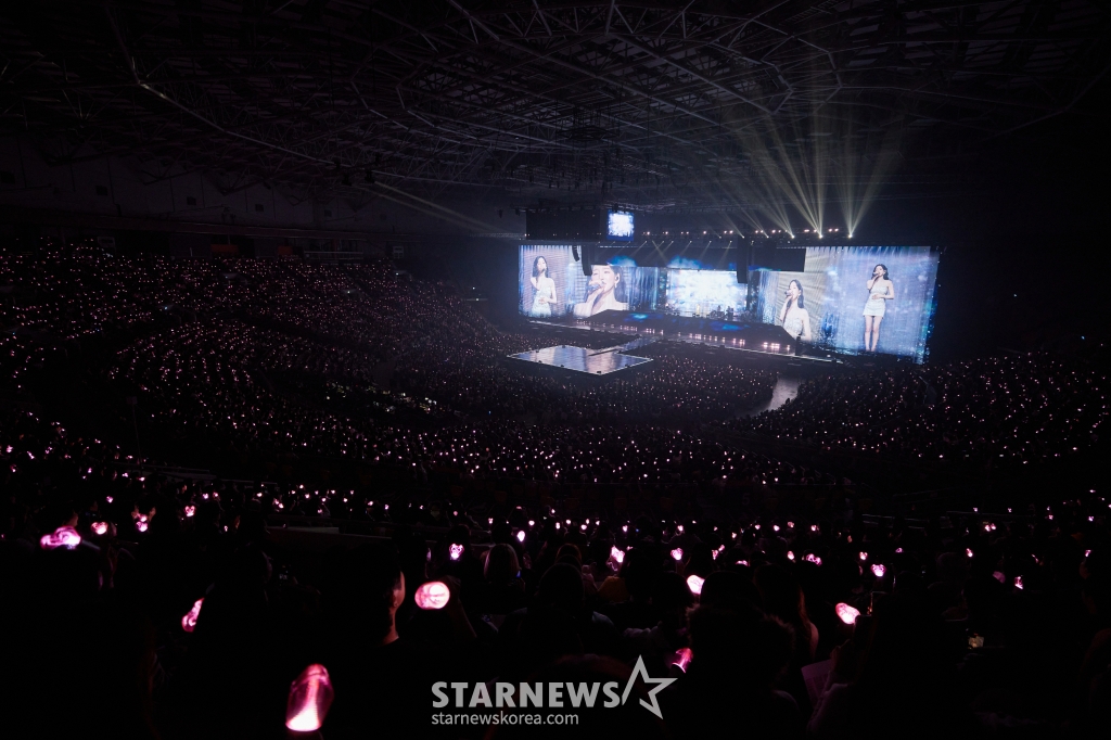 가수 태연이 9일 오후 서울 송파구 방이동 KSPO DOME에서 진행된 'TAEYEON CONCERT - The TENSE'(태연 콘서트 - 더 텐스)에서 멋진 무대를 펼치고 있다. /사진제공=SM엔터테인먼트 2025.03.09 /사진=이동훈 photoguy@