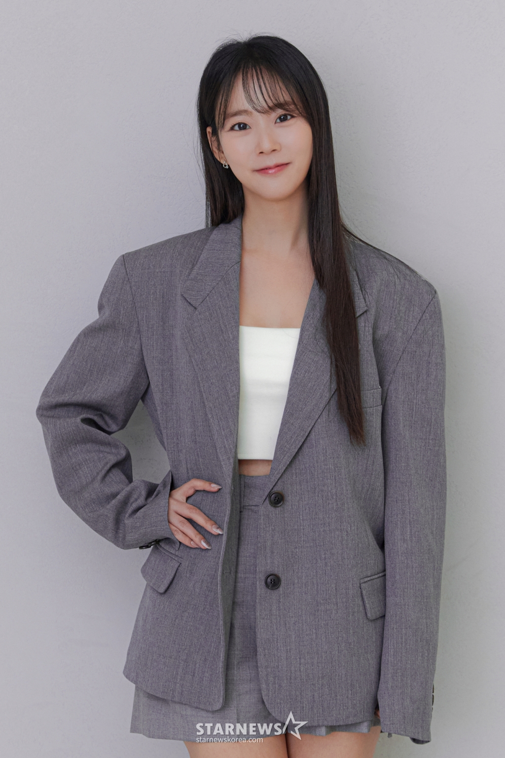 티빙 오리지널 '춘화연애담'의 배우 한승연이 10일 진행된 라운드 인터뷰를 위해 포즈를 취하고 있다. /사진제공=YG엔터테인먼트 2025.03.10 /사진=이동훈 photoguy@