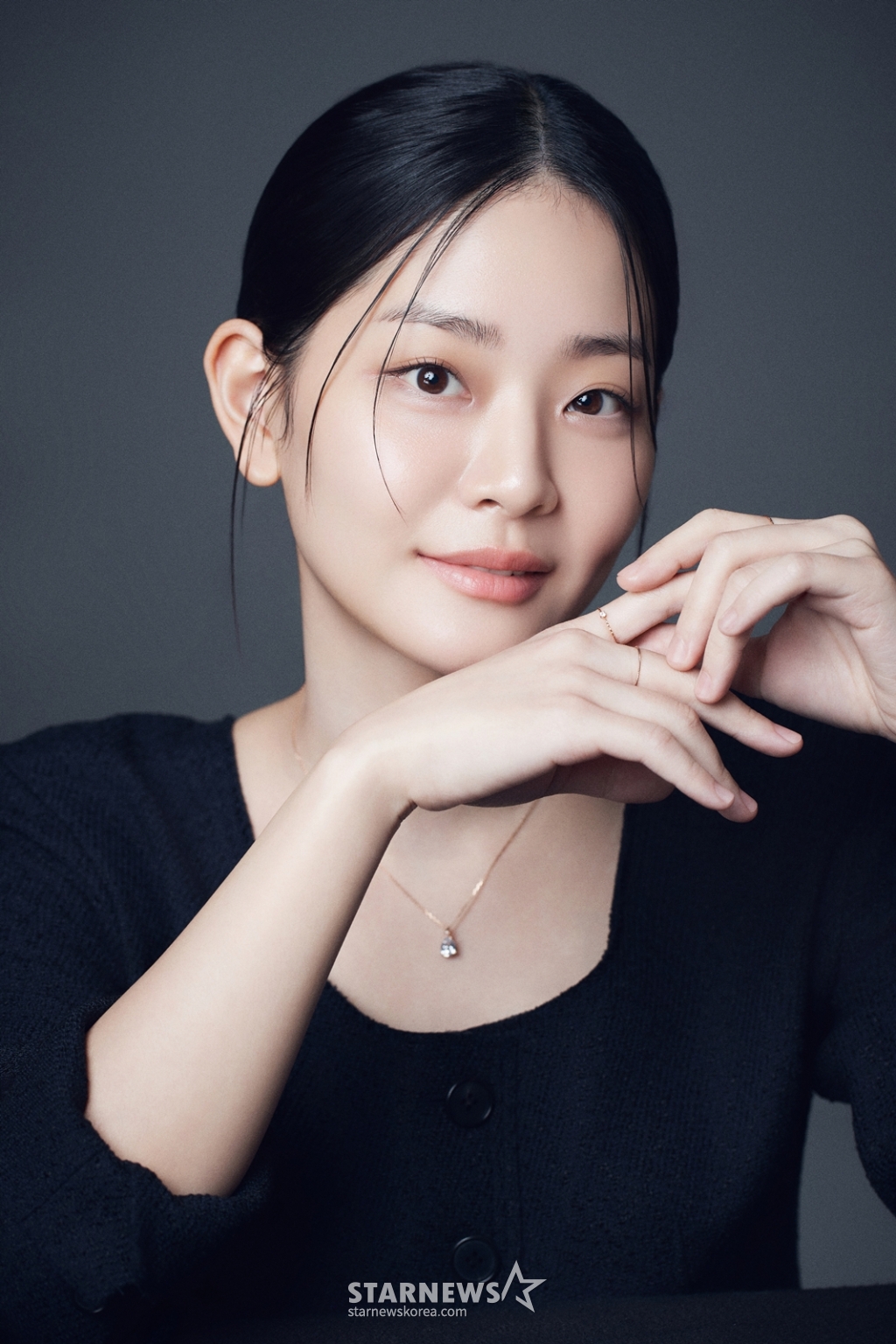 U+ 드라마 '선의의 경쟁'의 배우 정수빈이 12일 진행된 인터뷰를 위해 포즈를 취하고 있다. /사진제공=제이와이드컴퍼니 2025.03.12 /사진=이동훈 photoguy@