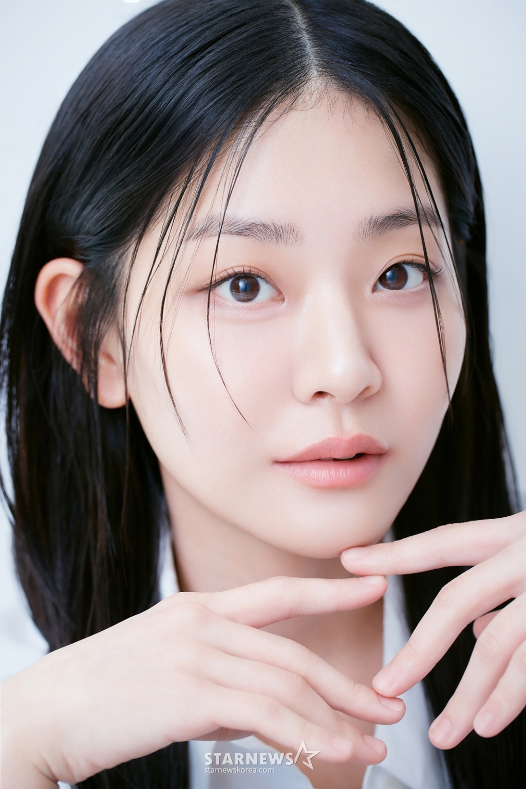 U+ 드라마 '선의의 경쟁'의 배우 정수빈이 12일 진행된 인터뷰를 위해 포즈를 취하고 있다. /사진제공=제이와이드컴퍼니 2025.03.12 /사진=이동훈 photoguy@