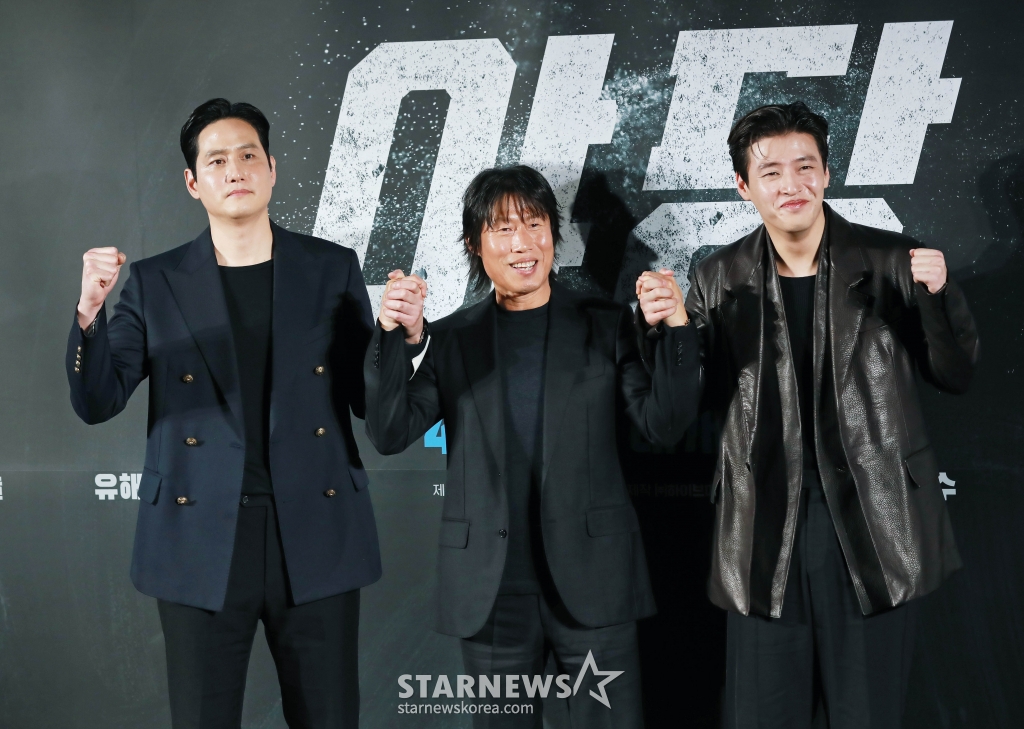 배우 박해준, 유해진, 강하늘이 13일 오전 서울 메가박스 코엑스에서 진행된 영화 '야당'(감독 황병국) 제작발표회에 참석해 포즈를 취하고 있다. /2025.03.13 /사진=이동훈 photoguy@