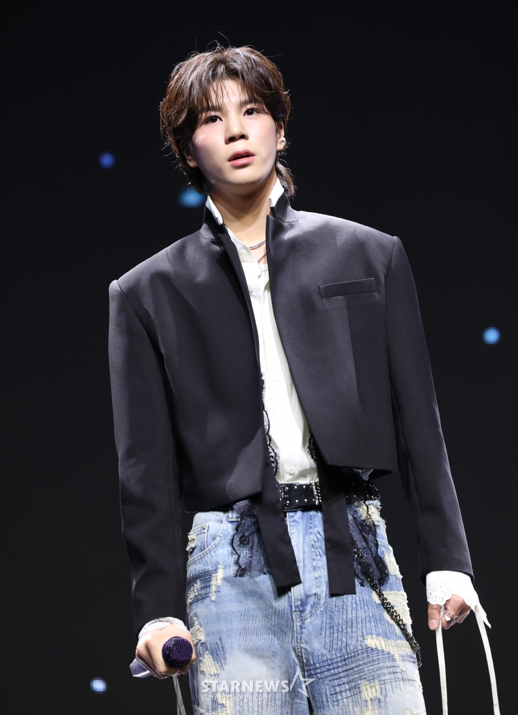 (서울=뉴스1) 권현진 기자 = 가수 정동원이 13일 오후 서울 이촌동 노들섬 라이브하우스에서 가진 두 번째 정규 앨범 '키다리의 선물' 쇼케이스에서 신곡을 선보이고 있다. 2025.3.13/뉴스1 Copyright © 뉴스1. All rights reserved. 무단 전재 및 재배포, AI학습 이용 금지. /사진=(서울=뉴스1) 권현진 기자