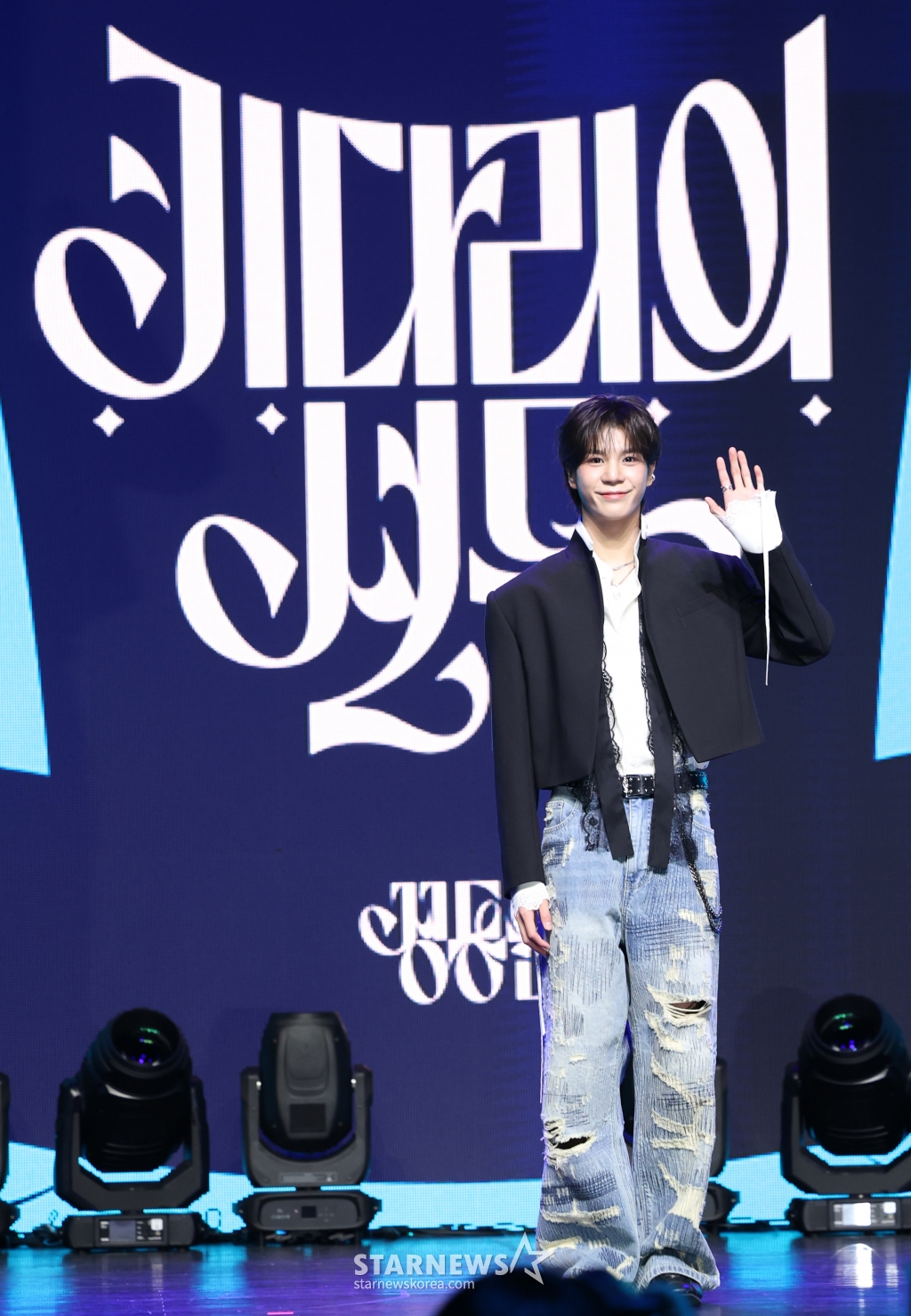 (서울=뉴스1) 권현진 기자 = 가수 정동원이 13일 오후 서울 이촌동 노들섬 라이브하우스에서 가진 두 번째 정규 앨범 '키다리의 선물' 쇼케이스에서 포즈를 취하고 있다. 2025.3.13/뉴스1 Copyright © 뉴스1. All rights reserved. 무단 전재 및 재배포, AI학습 이용 금지. /사진=(서울=뉴스1) 권현진 기자
