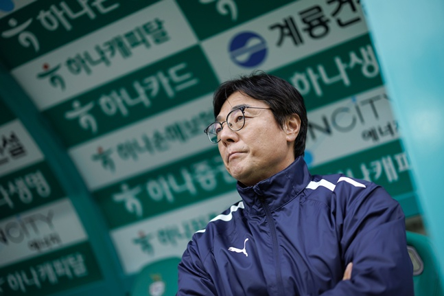 황선홍 대전 감독. /사진=한국프로축구연맹