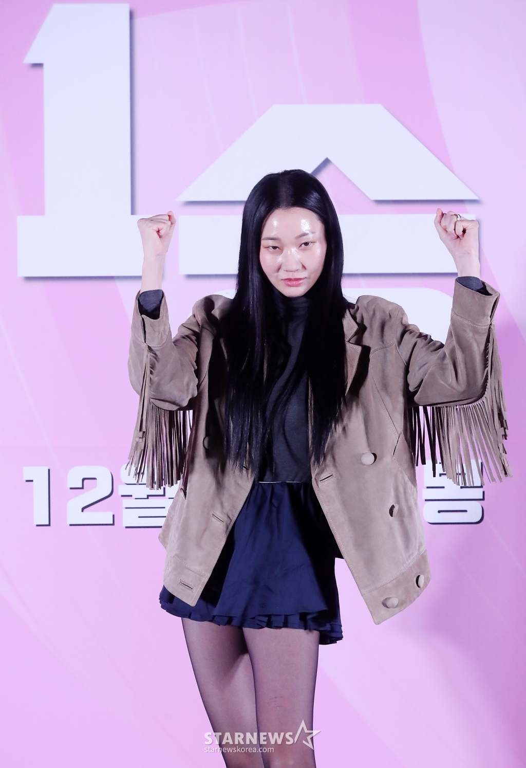 배우 장윤주가 28일 오후 서울 용산구 아이파크몰 CGV에서 진행된 영화 '1승' 언론시사회 및 기자간담회에 참석해 포즈를 취하고 있다. '1승'은 이겨본 적 없는 감독과 이길 생각 없는 구단주, 이기는 법 모르는 선수들까지 승리의 가능성이 1도 없는 프로 여자배구단이 1승을 위해 도전에 나서는 이야기. 12월 4일 개봉. 2024.11.28 /사진=김창현 chmt@