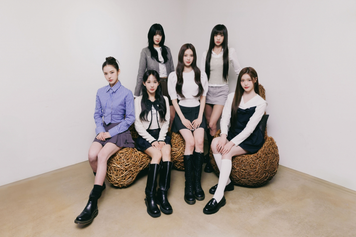 이즈나 /사진=웨이크원