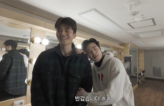 왼쪽부터 기성용, 김강우 /사진=유튜브 채널 '김강우' 영상 캡처