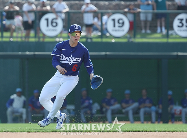 시범경기 때 김혜성의 수비 장면. /사진=김진경 대기자