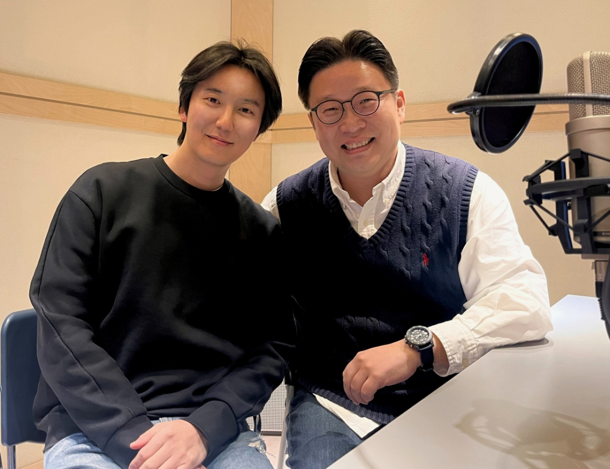 배우 김남길(왼쪽)과 서경덕 교수