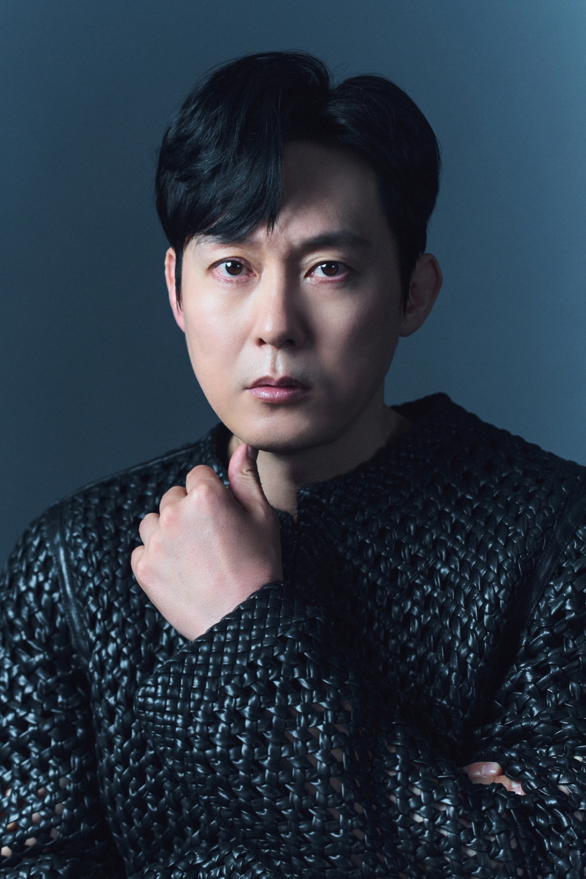 디즈니플러스 오리지널 시리즈 '하이퍼나이프'의 배우 박병은이 14일 진행된 라운드 인터뷰를 위해 포즈를 취하고 있다. '하이퍼나이프'는 과거 촉망받는 천재 의사였던 '세옥'이 자신을 나락으로 떨어뜨린 스승 '덕희'와 재회하며 펼치는 치열한 대립을 그린 메디컬 스릴러다. /사진제공=월트디즈니컴퍼니 코리아 2025.04.14 /사진=이동훈 photoguy@