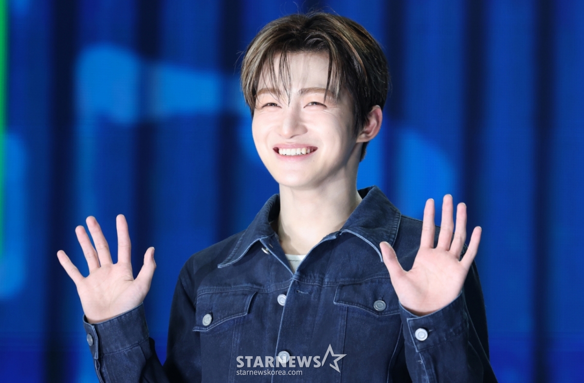 (서울=뉴스1) 권현진 기자 = 그룹 투어스(TWS)의 지훈이 21일 오후 서울 용산구 한남동 블루스퀘어에서 가진 세 번째 미니앨범 'TRY WITH US' 발매 기념 쇼케이스에 참석해 포즈를 취하고 있다. 2025.4.21/뉴스1 Copyright © 뉴스1. All rights reserved. 무단 전재 및 재배포, AI학습 이용 금지. /사진=(서울=뉴스1) 권현진 기자