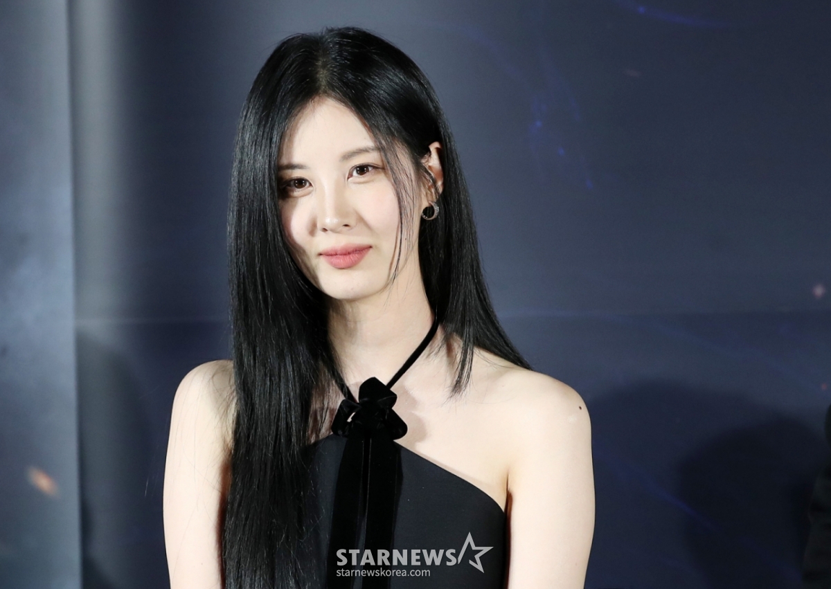 배우 서현이 2일 오전 서울 광진구 롯데시네마 건대입구에서 열린 영화 '거룩한 밤: 데몬 헌터스' 제작보고회에 참석해 질의응답을 하고 있다. '거룩한 밤: 데몬 헌터스'는 악을 숭배하는 집단에 의해 혼란에 빠진 도시, 특별한 능력을 가진 어둠의 해결사 '거룩한 밤' 팀 바우(마동석), 샤론(서현), 김군(이다윗)이 악의 무리를 처단하는 오컬트 액션 영화다. 오는 30일 개봉. / 2025.04.02 /사진=김휘선 hwijpg@