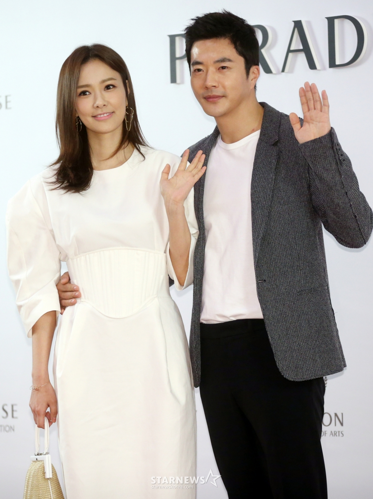 20일 오후 인천광역시 영종도 파라다이스시티 호텔 로비에서 열린 아트테인먼트(Art-tainment) 복합리조트 파라다이스시티 개장식에 참석하고 있다. /사진=임성균 기자 tjdrbs23@