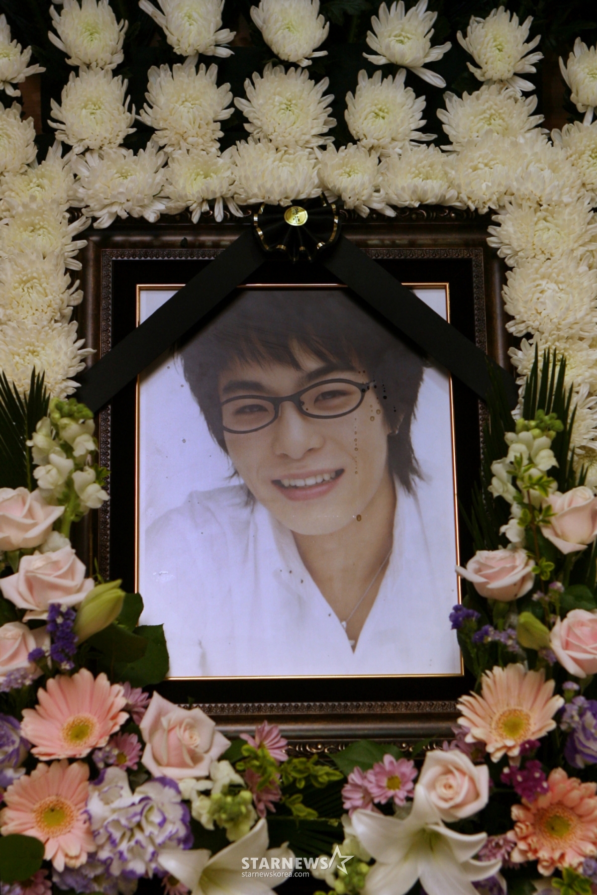 1일 오전 서울 관악구 보라매병원 장례식장에서 교통사고로 사망한 먼데이키즈 멤버 故김민수의 영결식이 열렸다. /사진=이명근