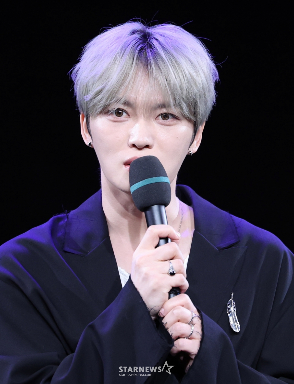 (서울=뉴스1) 박지혜 기자 = 김재중이 19일 오후 서울 상암동 MBC 골든마우스홀에서 열린 EP '뷰티 인 카오스'(Beauty in Chaos) 발매 기념 기자간담회에서 인사말을 하고 있다. 2025.5.19/뉴스1 Copyright © 뉴스1. All rights reserved. 무단 전재 및 재배포, AI학습 이용 금지. /사진=(서울=뉴스1) 박지혜 기자