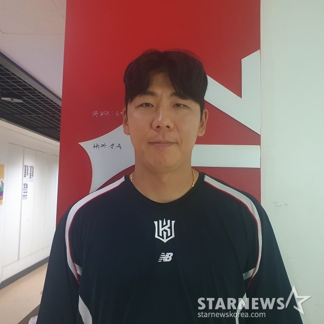 KT 이정훈이 6일 수원 SSG전을 승리로 이끈 뒤 스타뉴스와 인터뷰에 응했다. /사진=김동윤 기자
