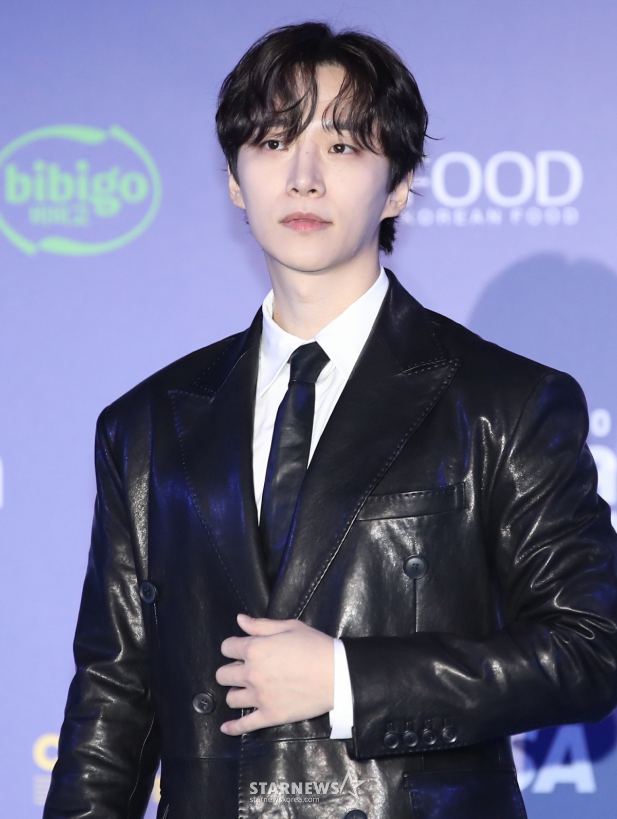 (오사카(일본)=뉴스1) 권현진 기자 = 배우 이준호가 23일 일본 오사카 쿄세라 돔에서 열린 '2024 마마 어워즈'(MAMA AWARDS) 레드카펫 행사에 참석해 포즈를 취하고 있다. 2024.11.23/뉴스1 Copyright © 뉴스1. All rights reserved. 무단 전재 및 재배포, AI학습 이용 금지. /사진=(오사카(일본)=뉴스1) 권현진 기자