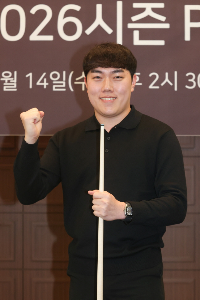 한국 3쿠션 차세대 에이스 김준태가 15일 PBA 데뷔전에 나선다. /사진=PBA 투어 제공