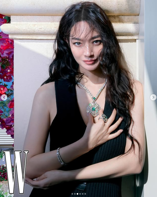 /사진=신민아 SNS