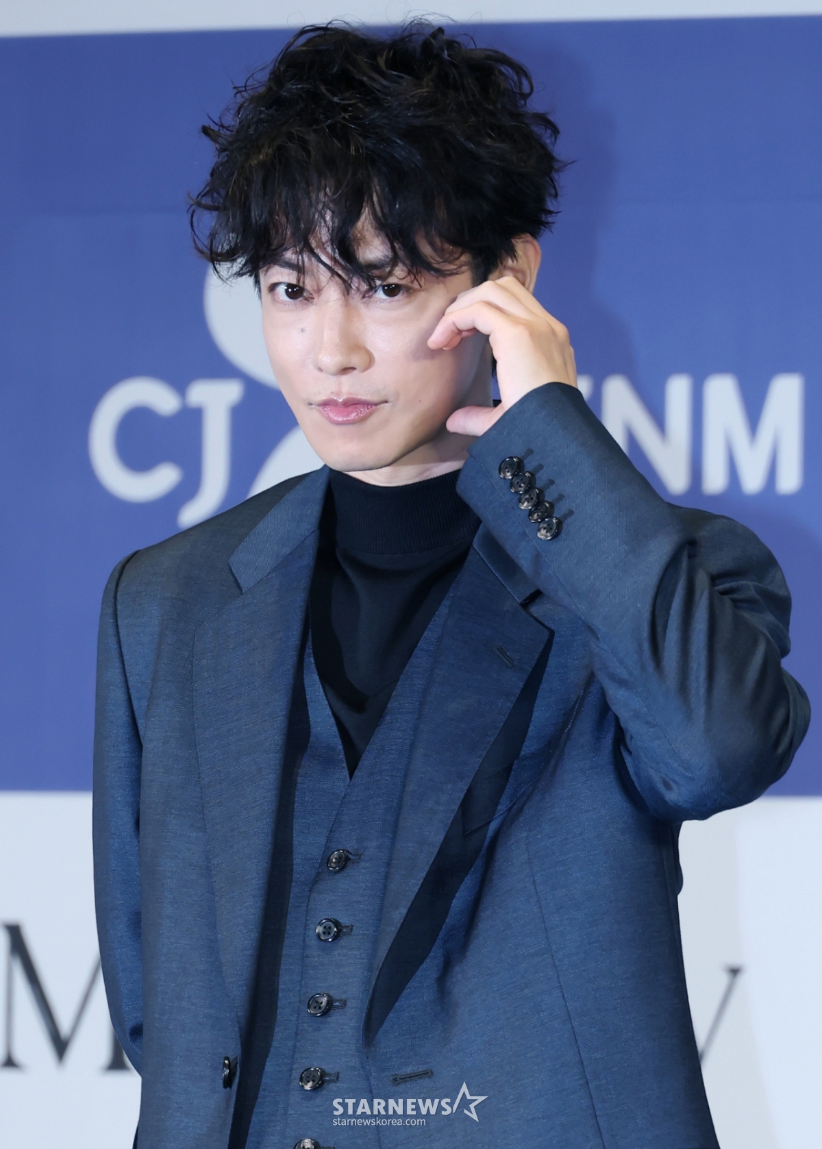 일본 배우 사토 타케루가 26일 오후 서울 구로구 신도림 라마다 호텔에서 진행된 드라마 '내 남편과 결혼해줘' 일본판 제작발표회에 참석해 포즈를 취하고 있다. /2025.06.26 /사진=이동훈 photoguy@