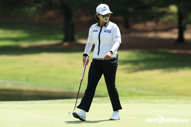 임진희가 27일 LPGA 투어 다우 챔피언십 1라운드에서 퍼팅을 준비하고 있다. /AFPBBNews=뉴스1