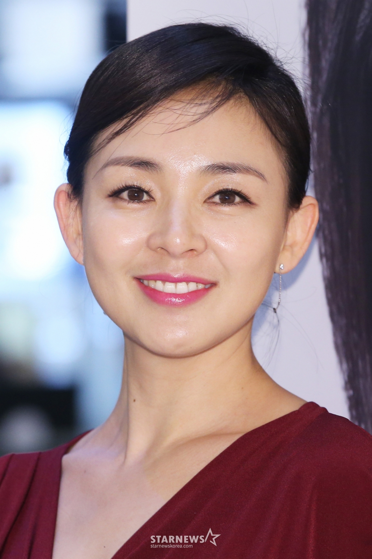 $ 모델 야노 시호가 2일 오후 서울 중구 소공동 롯데백화점에서 열린 'SK-II 스킨 DNA 카운셀링 및 시크릿 키 런칭 행사'에 참석해 포즈를 취하고 있다. /사진=이기범 기자 leekb@