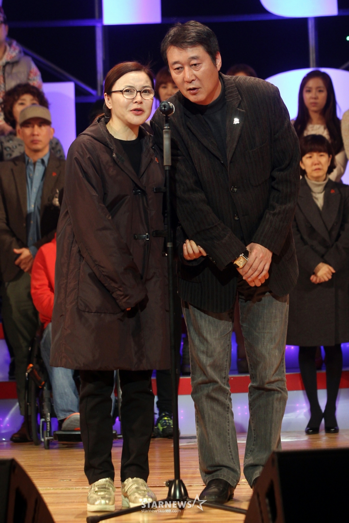 4일 오후 서울 신촌동 연세대학교 100주년 기념관에서 열린 탈북자 강제 북송 반대 콘서트 '크라이 위드 어스(Cry with us)' 이날 콘서트에서 연예인들은 중국 정부에 탈북자를 강제로 북한으로 송환하지 말라는 내용의 선언물을 한국어, 영어, 중국어로 발표한다. /사진=박용훈 인턴기자 yh01@