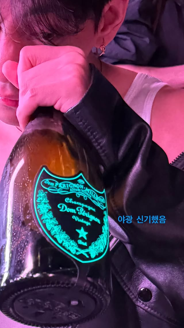 /사진=방탄소년단 뷔 SNS