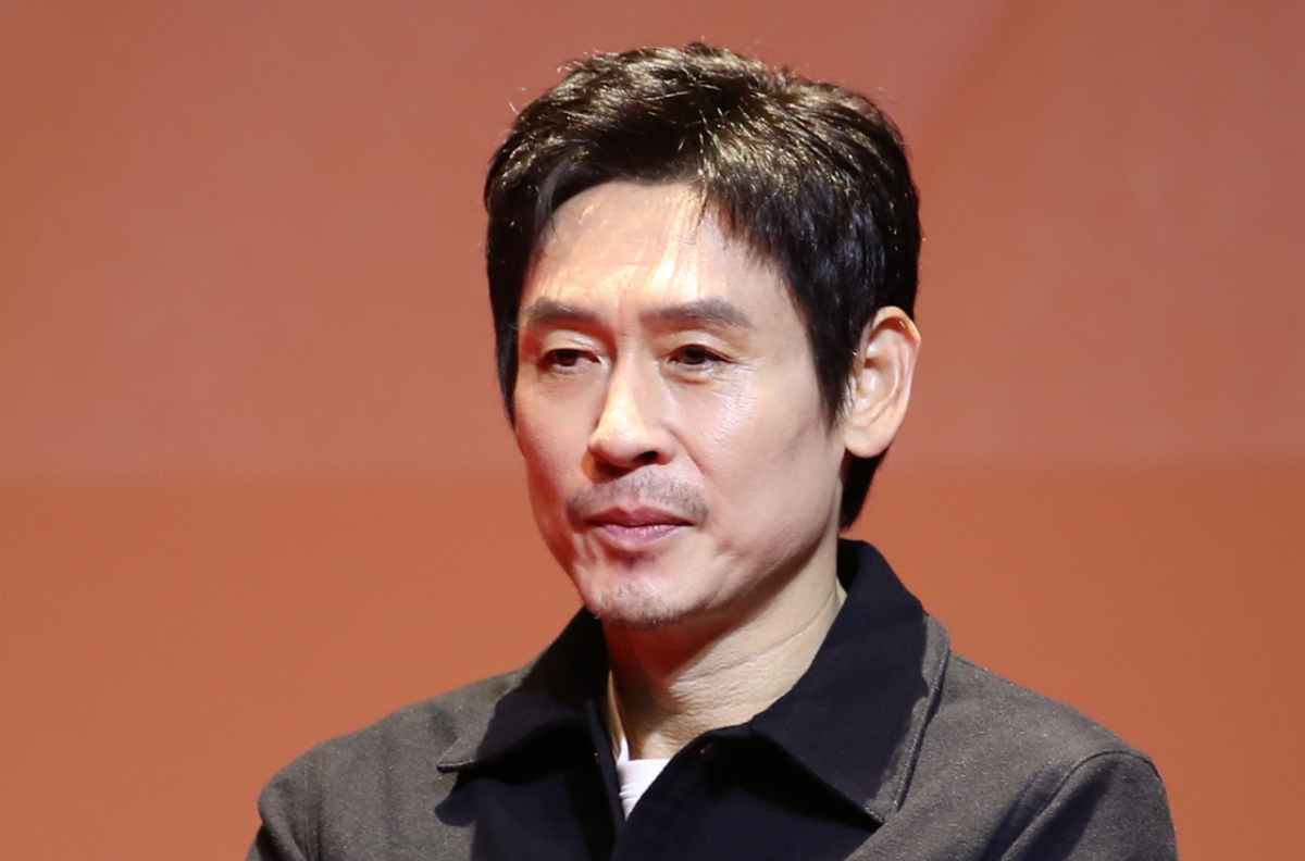 (부산=뉴스1) 권현진 기자 = 배우 설경구가 3일 부산 해운대구 신세계백화점 센텀시티점에서 열린 ‘액터스하우스’에 참석해 객석을 바라보고 있다. 2024.10.3/뉴스1 Copyright © 뉴스1. All rights reserved. 무단 전재 및 재배포, AI학습 이용 금지. /사진=(부산=뉴스1) 권현진 기자
