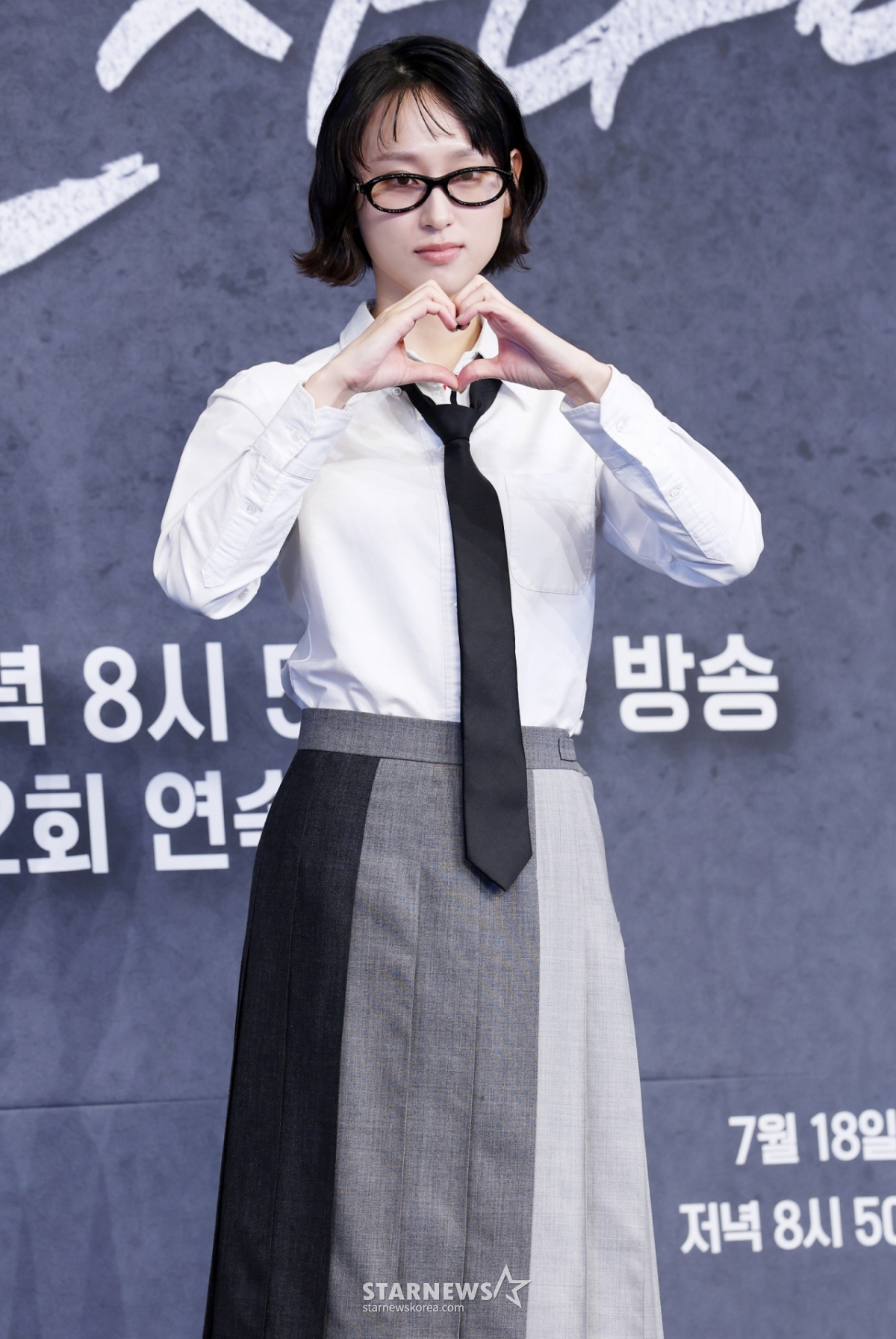 배우 류혜영이 14일 오후 서울 구로구 더링크호텔에서 열린 JTBC 금요시리즈 '착한 사나이' 제작발표회에서 포즈를 취하고 있다. /2025.07.14 /사진=김휘선 hwijpg@
