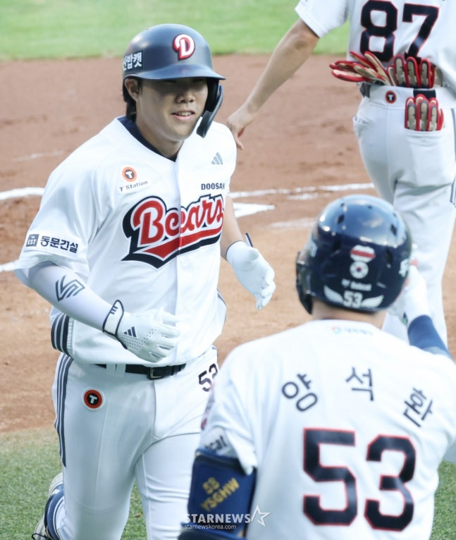 홈런 포함 장타만 3개를 때려낸 박준순. /사진=김진경 대기자