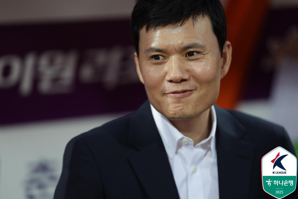 정경호 강원FC 감독. /사진=한국프로축구연맹 제공