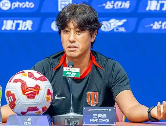 서정원 청두 룽청 감독. /사진=중국 축구왕 갈무리