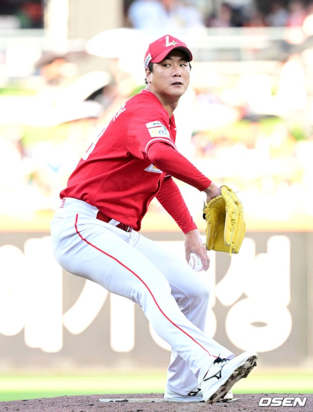 26일 선발로 나선 김광현의 모습.