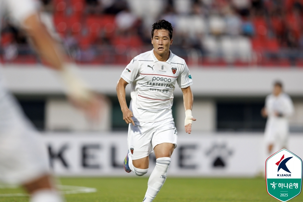 포항 스틸러스 풀백 이태석. /사진=한국프로축구연맹 제공