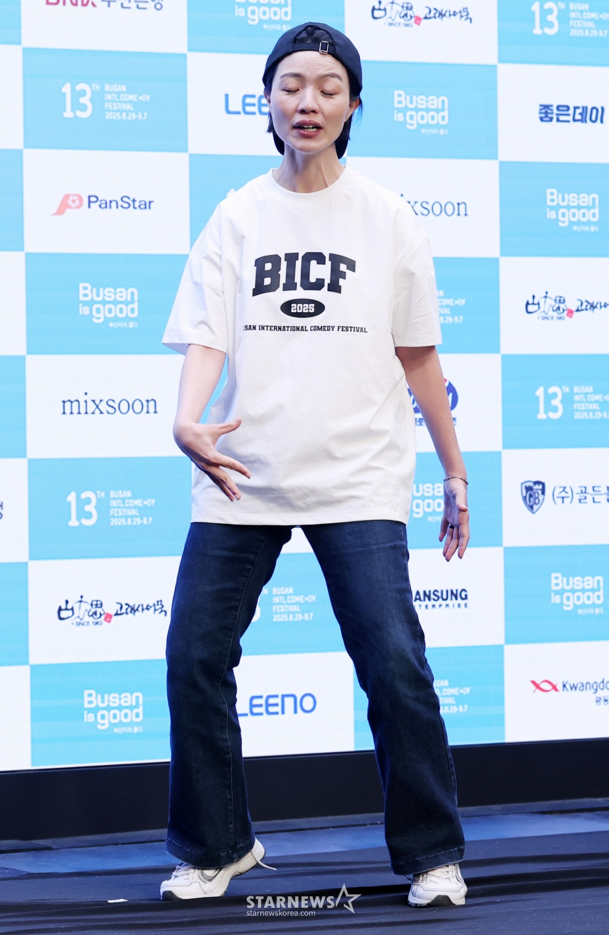 개그우먼 안영미가 1일 서울 마포구 상암 스탠포드 호텔에서 진행된 제13회 '부산국제코미디페스티벌' 기자간담회에 참석해 포즈를 취하고 있다. /2025.08.01 /사진=김휘선 hwijpg@