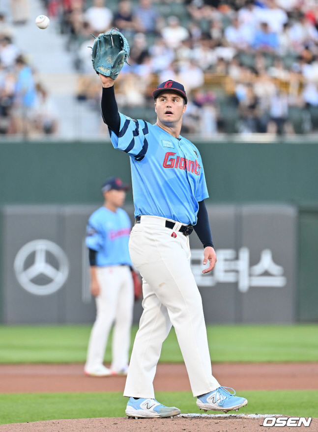데이비슨.