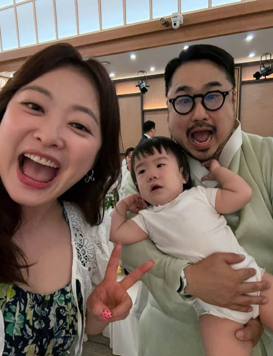 심진화, 아들을 안고 있는 강재준/사진=심진화 인스타그램