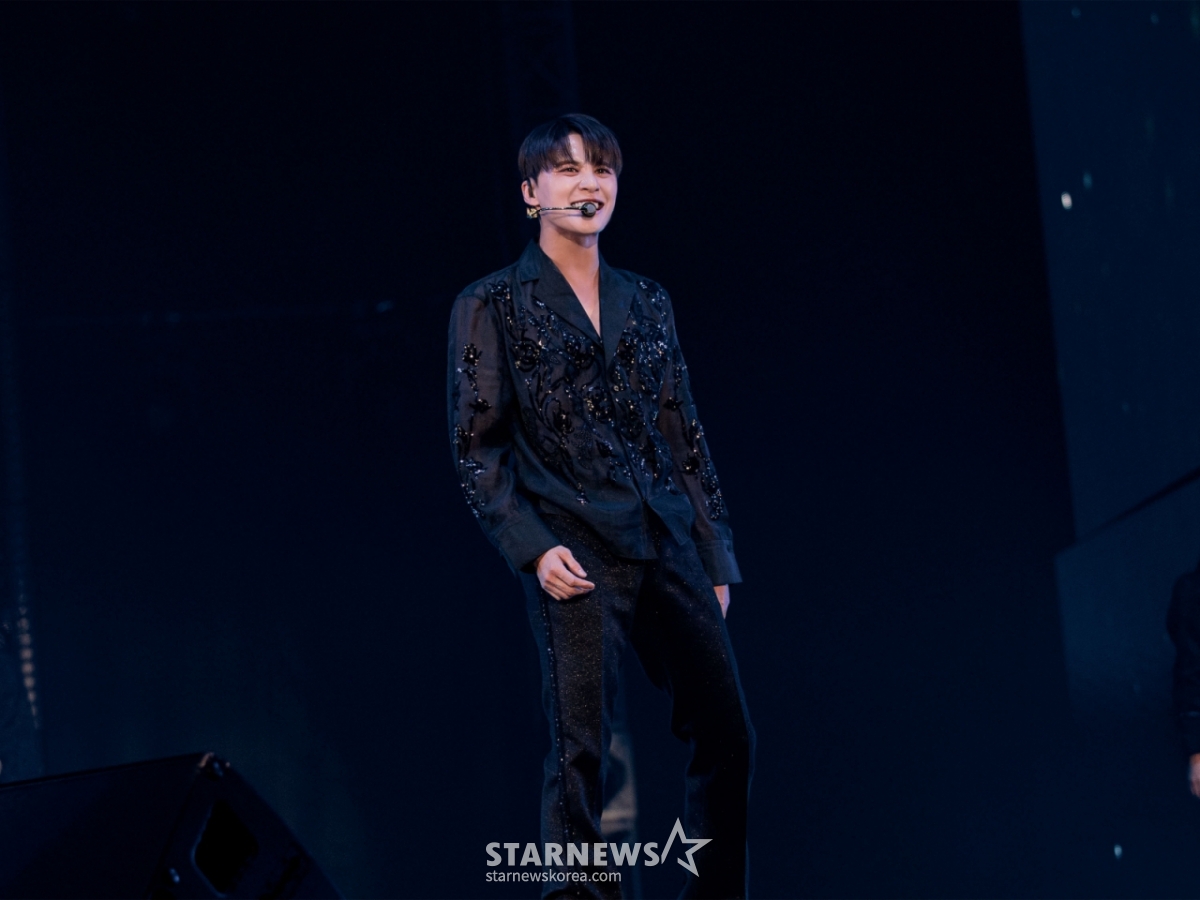 가수 김준수가 9일 서울 송파구 올림픽공원 KSPO DOME에서 열린 데뷔 20주년 기념 단독 콘서트 'JX 2024 CONCERT [IDENTITY] in SEOUL'(아이덴티티 인 서울, 이하 [IDENTITY])에서 멋진 무대를 선보이고 있다. / 사진제공=팜트리아일랜드, iNKODE /사진=김창현 chmt@