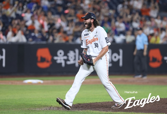 6일 KT전에 선발 등판한 폰세. /사진=한화 이글스