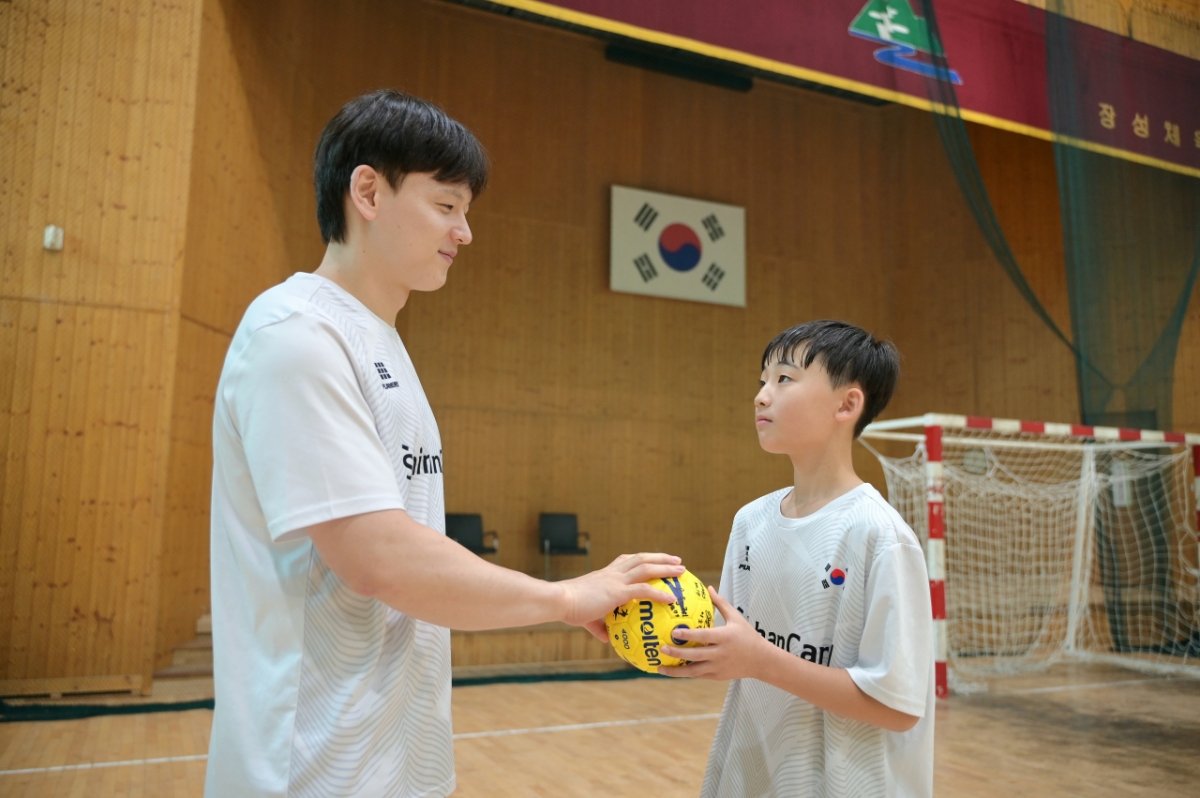 이현식(왼쪽). /사진=대한핸드볼협회 제공