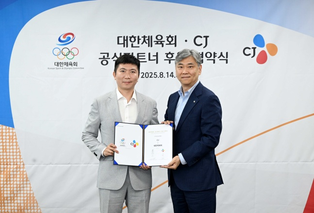 유승민 대한체육회장(왼쪽). /사진=대한체육회 제공