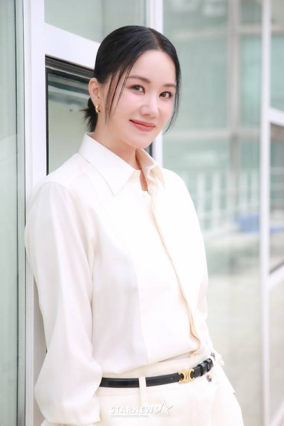 배우 겸 가수 엄정화 /사진=사람엔터테인먼트