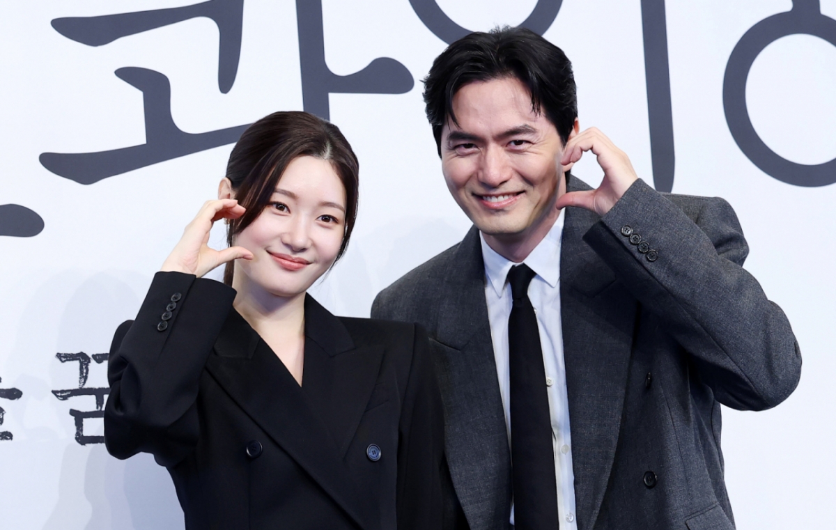  배우 정채연(왼쪽), 이진욱 /사진=뉴시스